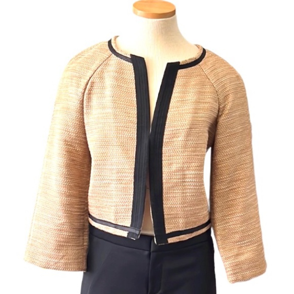 D&G Dolce and Gabbana Gold Metallic Tweed Cropped Blazer Jacket, IT 40 US 4